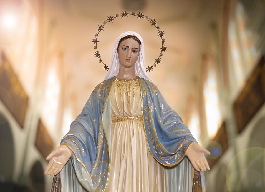 Cantos a la virgen